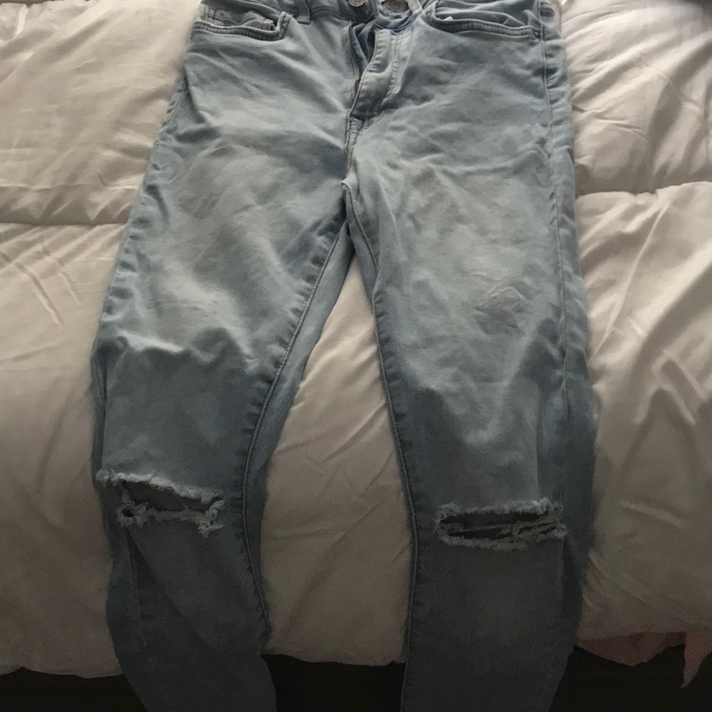 Very very nice super fitted blue jeans !